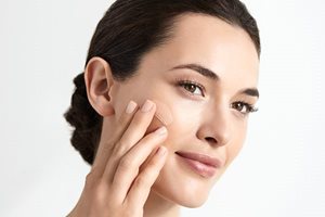 Use Eucerin CC Cream